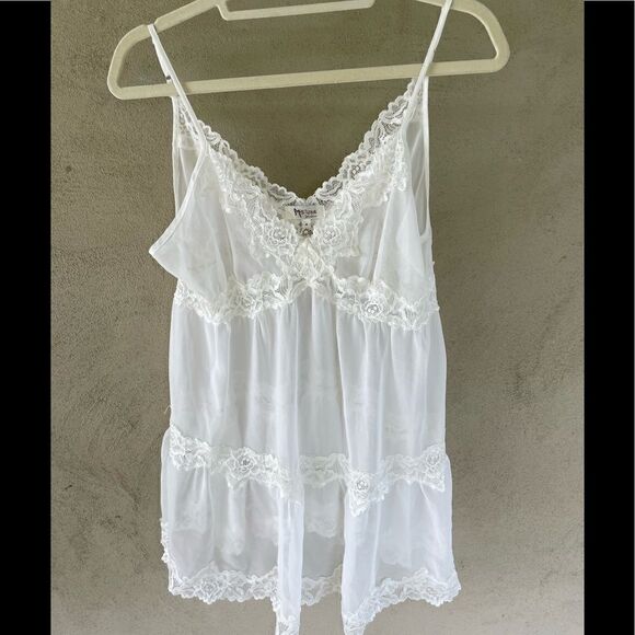 Mystique Intimates Size Medium - Picture 1 of 5